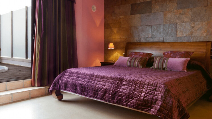 Regency Country Club Apartment Suites